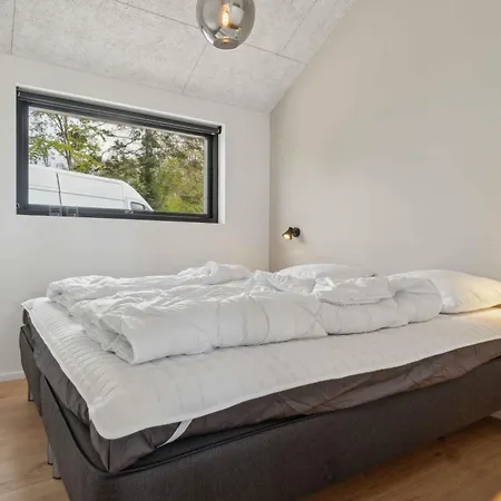 Impressive By The Helsnaes Bay * Millinge