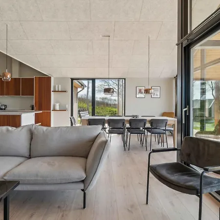 Impressive By The Helsnaes Bay Σπίτι διακοπών *