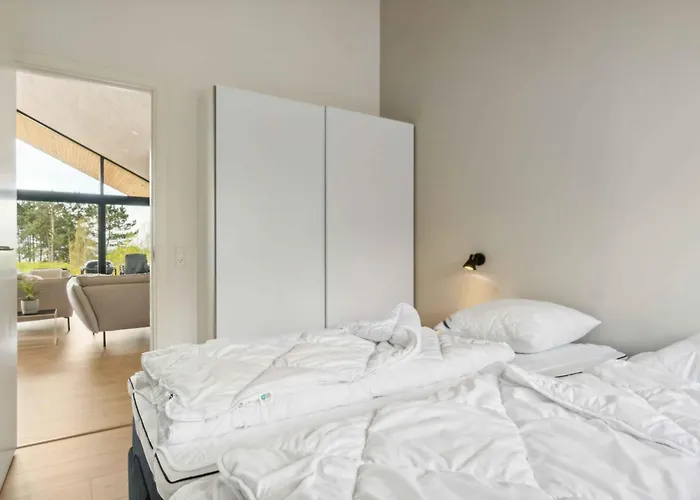 Impressive By The Helsnaes Bay 펜션 Millinge