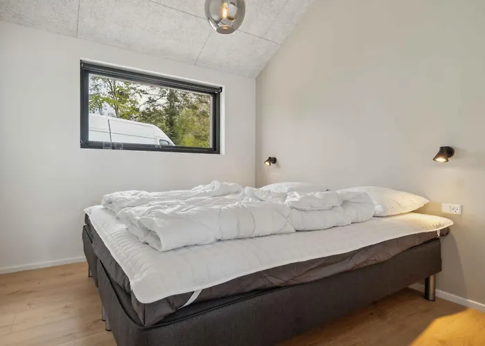 Impressive By The Helsnaes Bay * Millinge