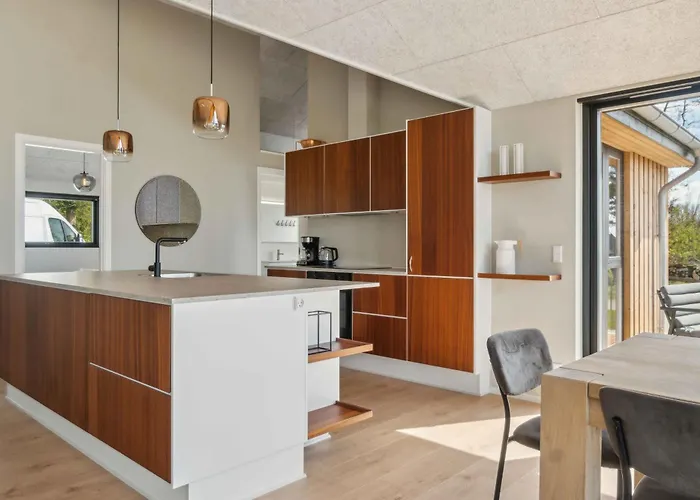 Impressive By The Helsnaes Bay * Millinge